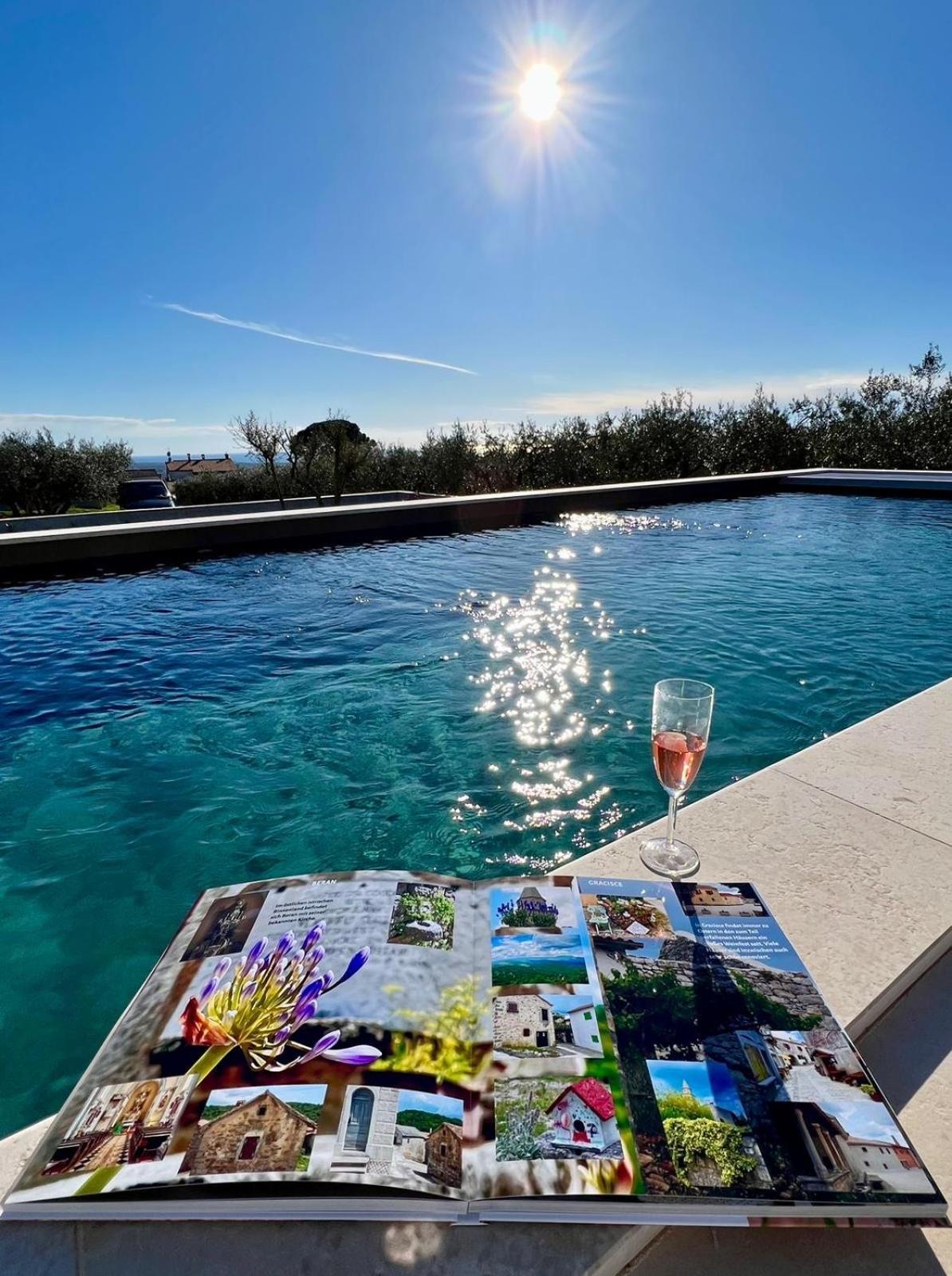 Villa Maslinik Kaštelir Exteriér fotografie